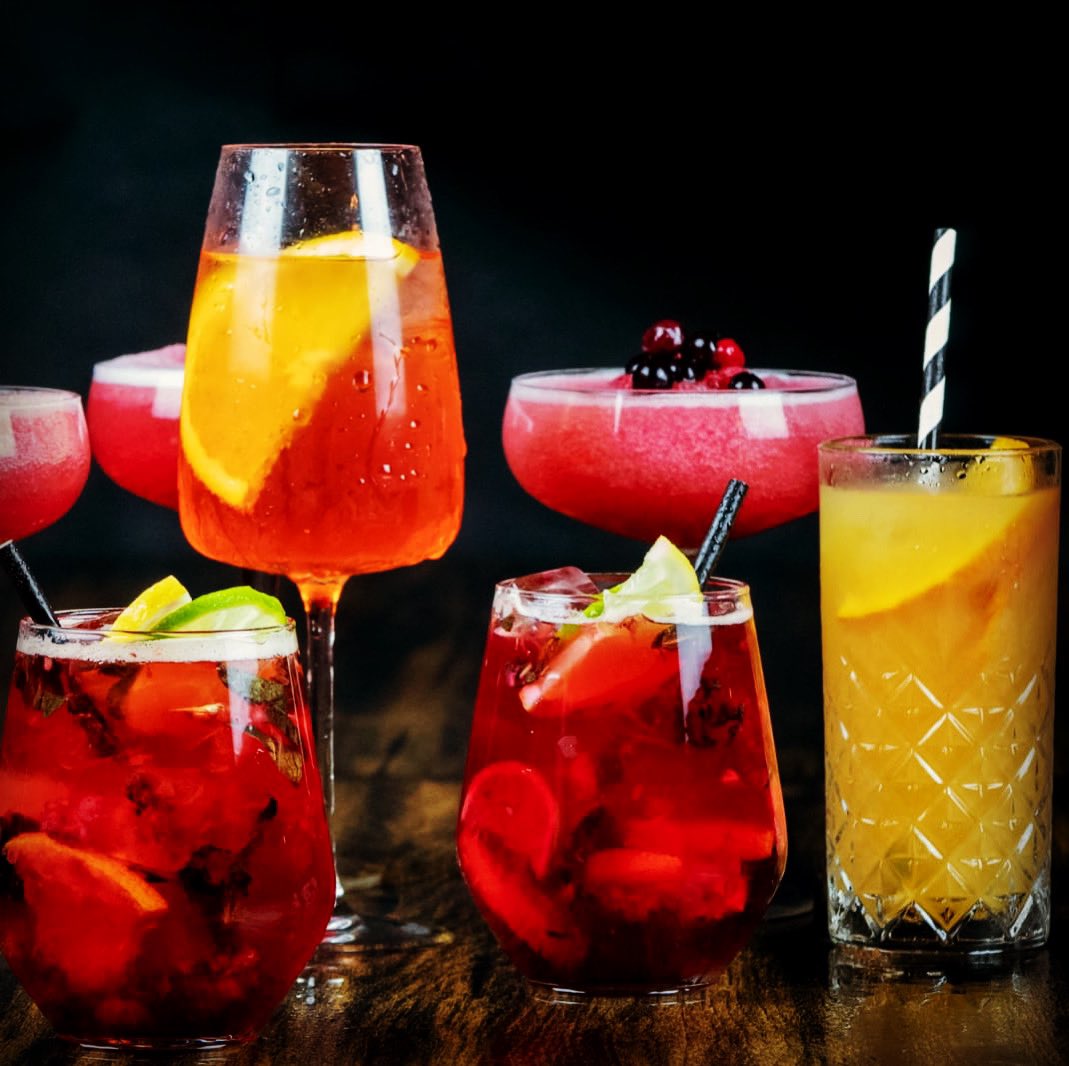 Happy hour is in full flow🥳

Join us 4pm-7pm Wednesdays &amp; Thursdays for 2-4-1 cocktails🍹

T&amp;Cs apply

#thepod #thepodnewport #newport #cardiff #wales #happyhour #cocktails #cocktailhour #cocktailbar #cocktailtime #cocktailgram #joinus #wednesday #thursday #vibes