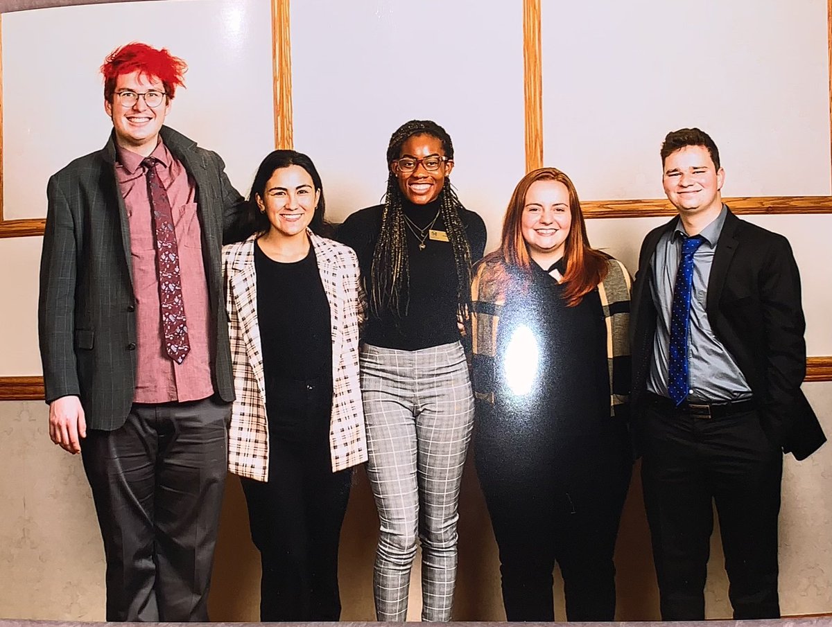 AUStudentSenate's tweet photo. Last night, our 2021-2022 Senate held their last meeting! Thank you to everyone that supported the Senate over the past year! 👩🏼‍🎓🥳🎉 https://t.co/fTvbHk5R0s