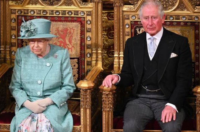 NoContextBrits's tweet photo. Bring your child to work day. https://t.co/wXmpb2jvO4