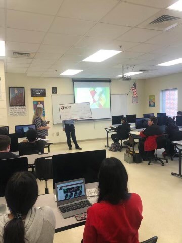 Equipping students to navigate the financial world! Last week, a few of our employees spoke to the career prep classes at Albertville High School. Thanks, AHS, for understanding the value of financial education and setting your students up for success!🍎