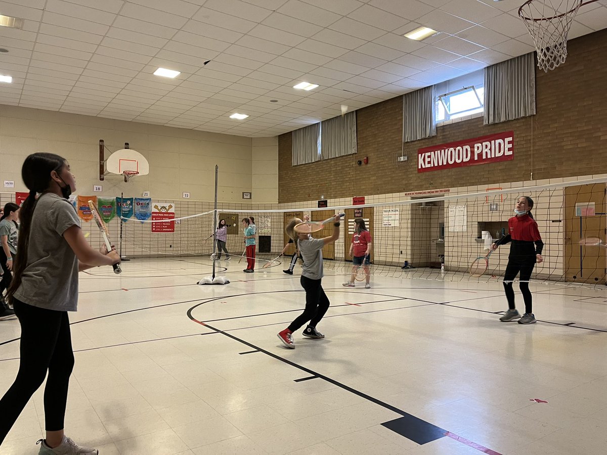 Start of badminton with 3-5! 🏸