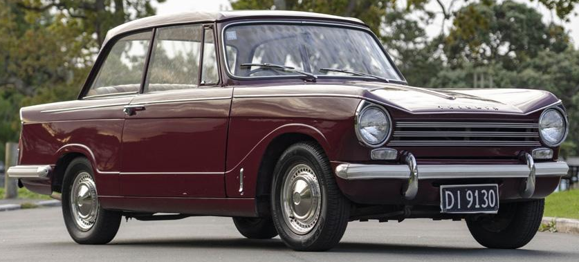 UltimativCars's tweet photo. #Webbs3CC
The #Triumph #Herald (1959-71) was made in a total of ~½M units, of which the 13/60 (1966-71 in 82,659 u.).
This 1970 Herald 13/60 #Saloon (1967-70; ~37.000 u.) was 1st-reg. in #NewZealand🇳🇿 & kept in 1st hand, before it's been sold at AUS$13,800 | $10,200 | 9.400 €. https://t.co/kJtBB6DlsN