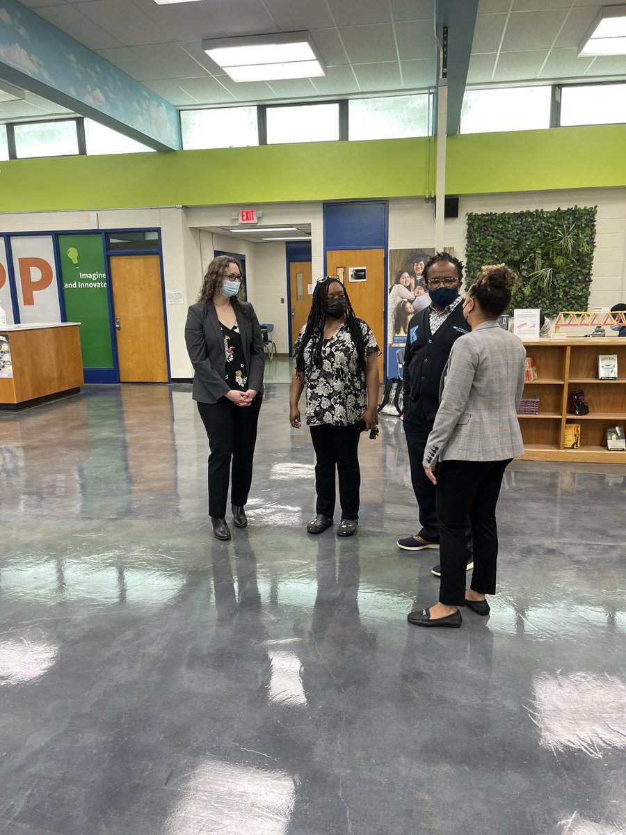 KimDurham1908's tweet image. Thank you to the Collective Blueprint for engaging our KIPPsters with an amazing goalsetting workshop. Community partnership is key to supporting our students in college, careers, and beyond! #KIPPMemphis #KIPPForward #Back2Basics #ToandThrough @AntonioMBurt