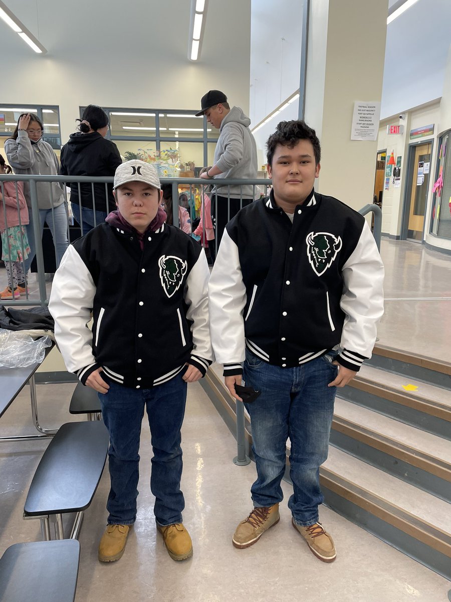 FortBisonFBall's tweet image. Thanks to @SourceMike for the sweet new #bison jackets