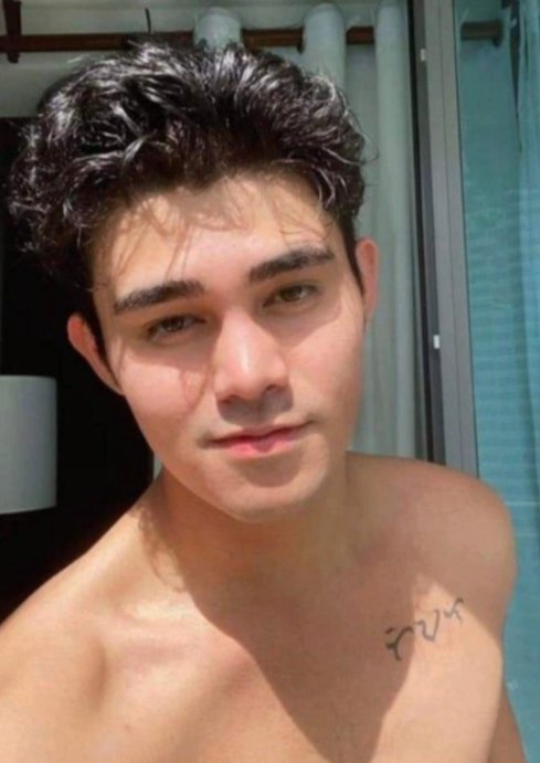 Its_PeronceJess's tweet photo. Follow me &amp; I will send you the Exact photo 😀
Iñigo Pascual Viral photo in Twitter
Arat na 😀 https://t.co/Q8gtwXJBFo