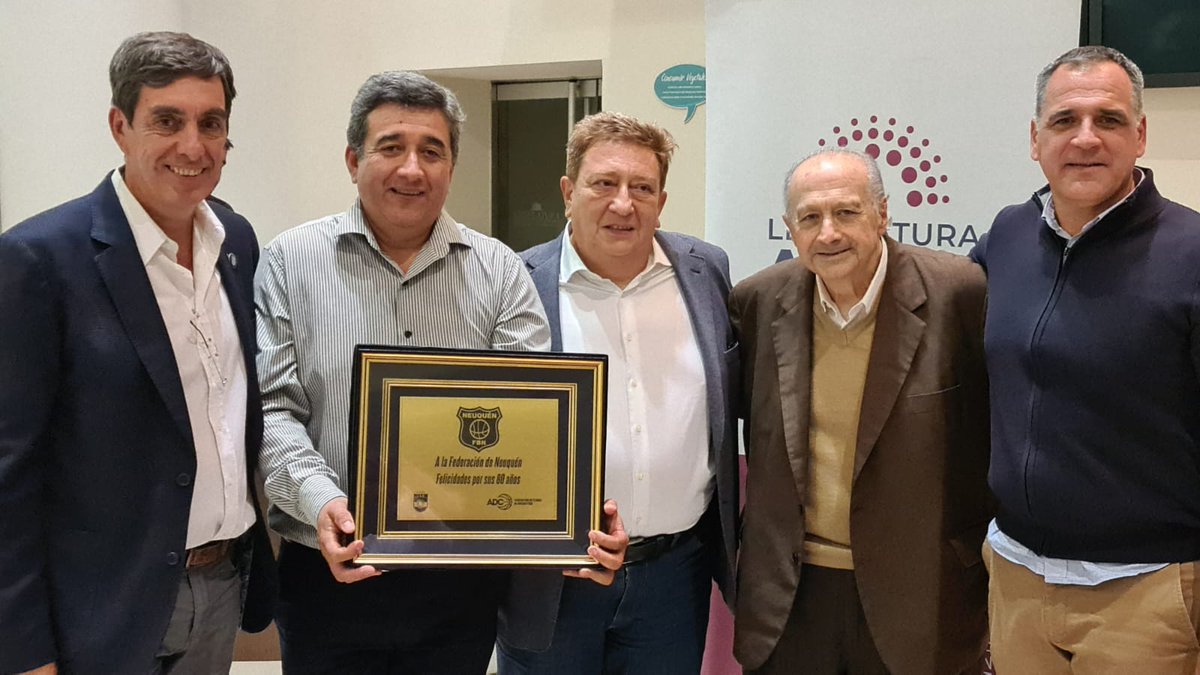 👏 El básquet neuquino celebró sus 80 años con autoridades de FIBA y CAB.

📝 Con la presencia de Fabián Borro y Horacio Muratore, <a href="/febanqn/">Federación de basquetbol de Neuquen</a> festejó un nuevo aniversario en la Legislación Provincial: bit.ly/3KHNgJF