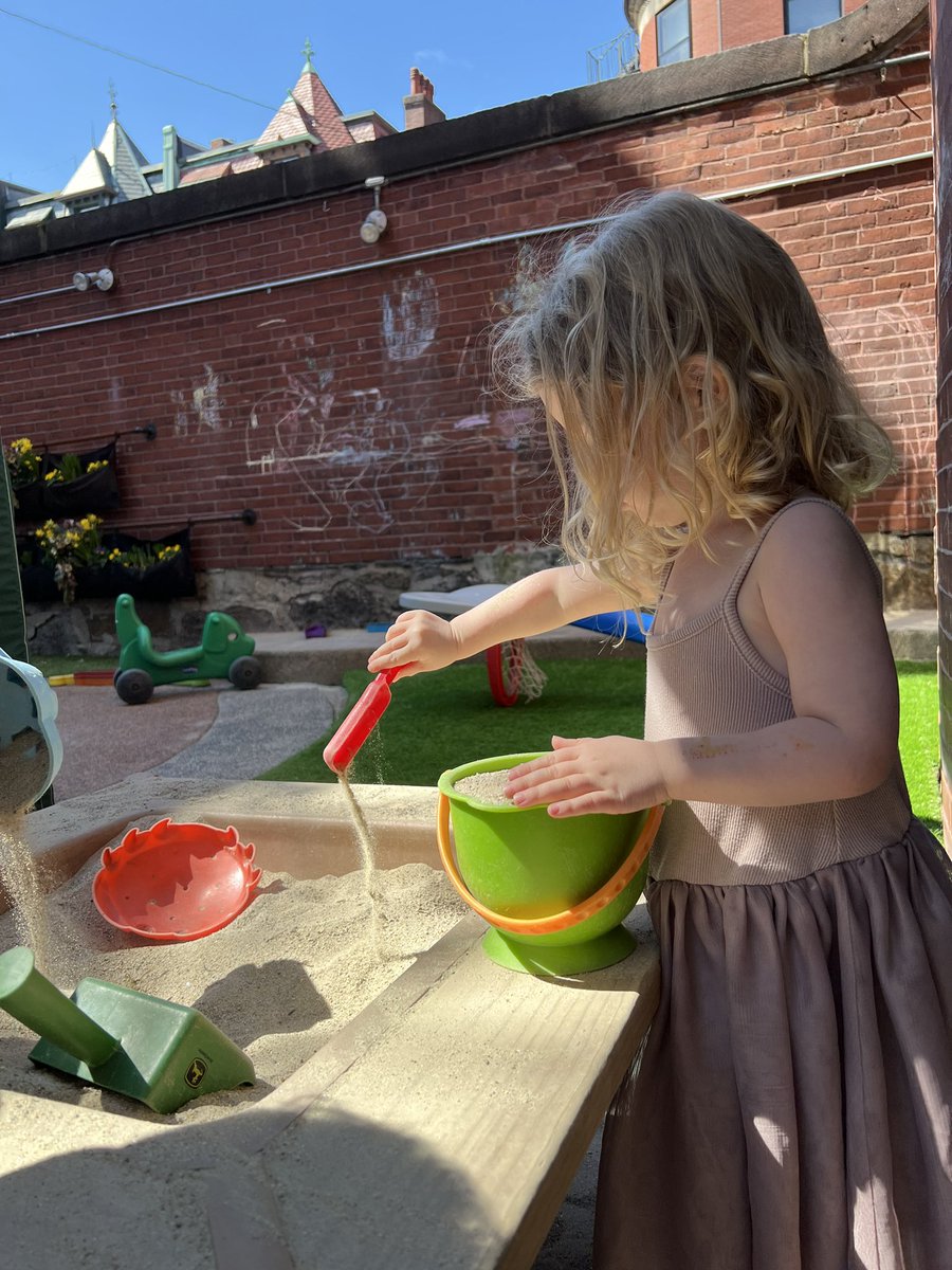 KingsleyBoston's tweet photo. A little sandbox sweetness to cleanse your timeline 💛✨ #SpringInBoston #KingsleyEarlyChildhood https://t.co/7WA1BmBSHu