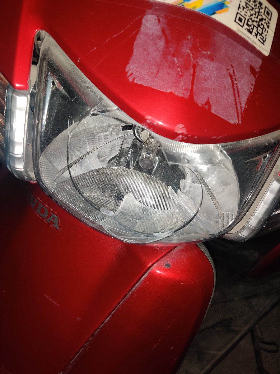 LamaShinjini's tweet photo. Photos of the damaged vehicles! https://t.co/fZ0bsxvo5E