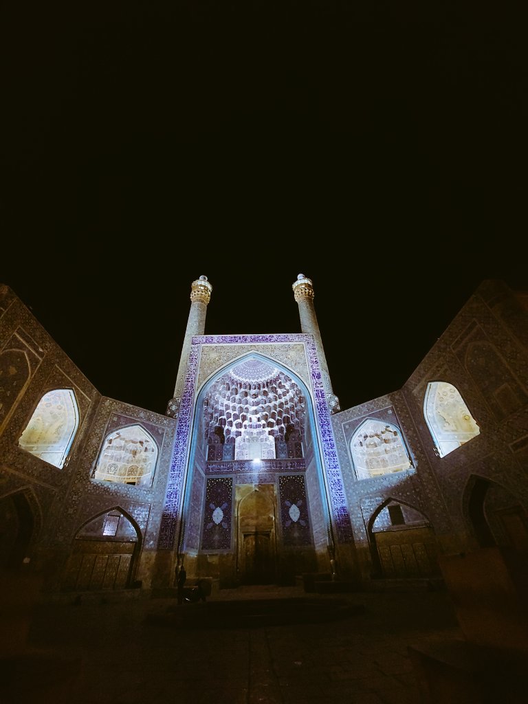 Alirezarad93's tweet photo. @KSivachukArt @NOYBBYOB #iran
#isfahan
#NFTCommunity https://t.co/XrjR0gFR28