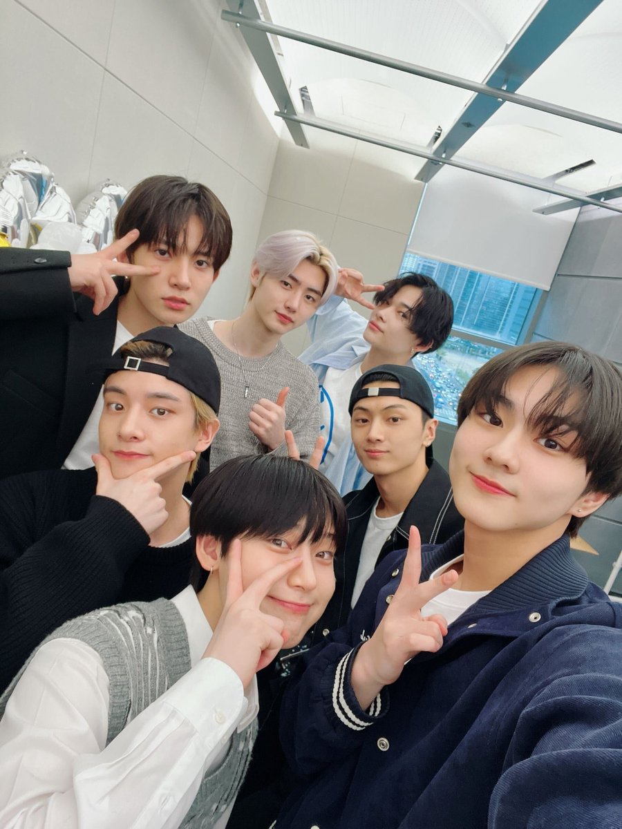hubidolly's tweet photo. 500 gun olmus saka gibi cok seviyorum bu 7 adami 🥺🤍 https://t.co/Xpqh6luTzW