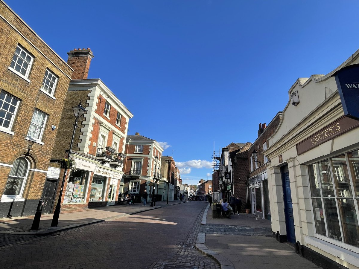 FunnyWomenLynne's tweet photo. Our studio is still ‘under development’ but how lovely is my walk to work on Rochester High Street! Warm welcome for @funnywomen into the incredible @nucleusarts community of artists, performers and creators. Love it! https://t.co/UZBS3IVejm