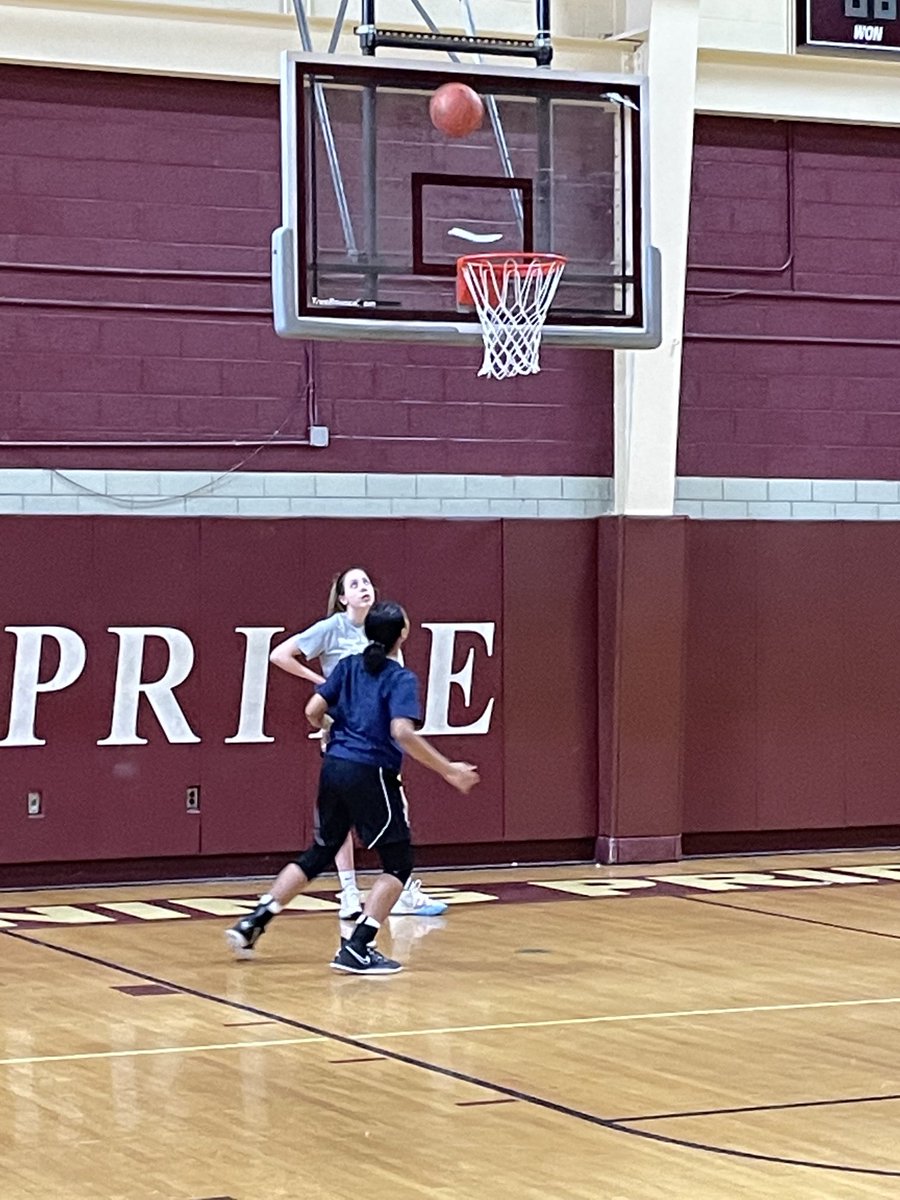 CoachRicOHS's tweet image. spring break open gyms! #dedication2