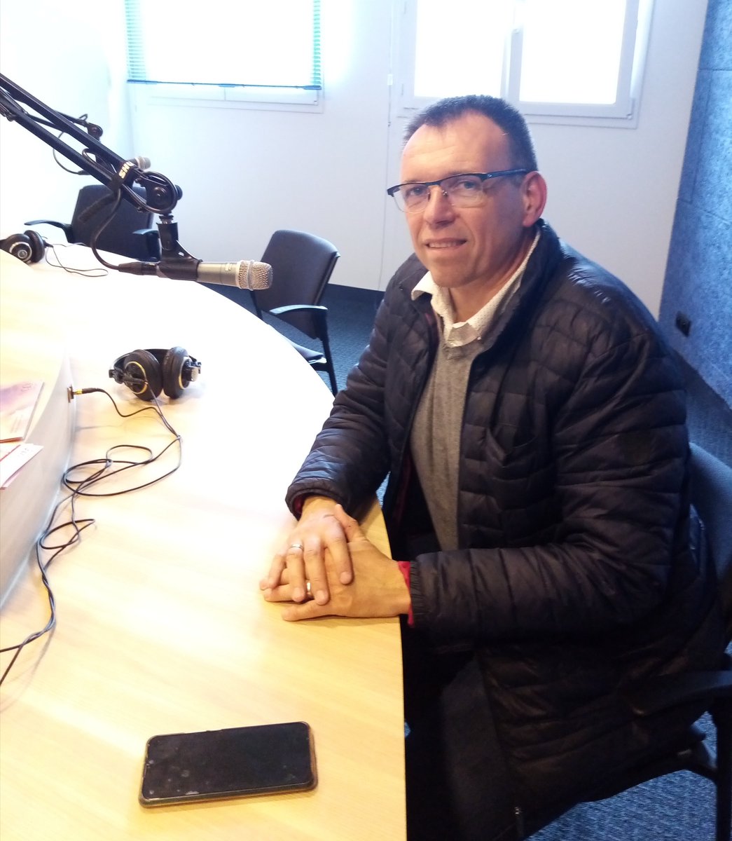 pascal_connen's tweet photo. Le MAG EMPLOI  COB FM 92.7 Merci à Patrick Brigant adjoint au maire de Plélo et Vice président de Leff Armor Communauté d'avoir pris un peu de son temps pour nous apporter une information sur les différents dispositifs de Leff Armor communauté pour l'emploi. https://t.co/bclxcCFvnF