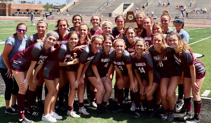 vypehouston's tweet image. “We’re all excited. This is our first time to state. We obviously weren’t here the last time this program went. So, we’re all motivated and driven.”

Magnolia is back at state for the first time since 2013. #UILState

✍️: @densilva02

STORY ($): vype.com/magnolia-back-…