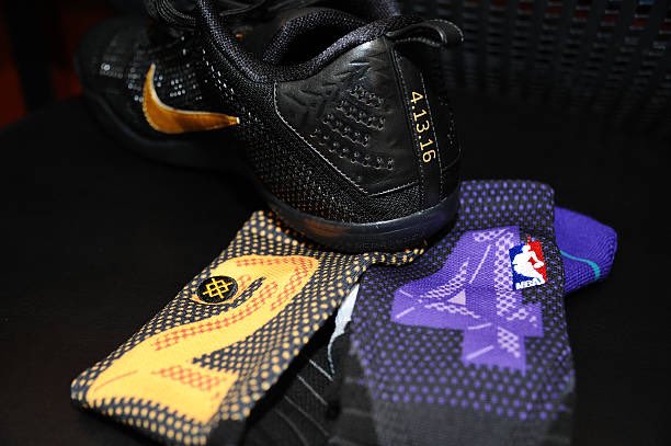 YvanMontgury's tweet image. Flashback 🗓 

1️⃣3️⃣ Avril 2️⃣0️⃣1️⃣6️⃣ #MambaDay 

« Pendant 20 ans on m’a dit ‘passe la balle !’, et pour ma dernière on m’a crié ‘ne la passe pas !’ » 🐍