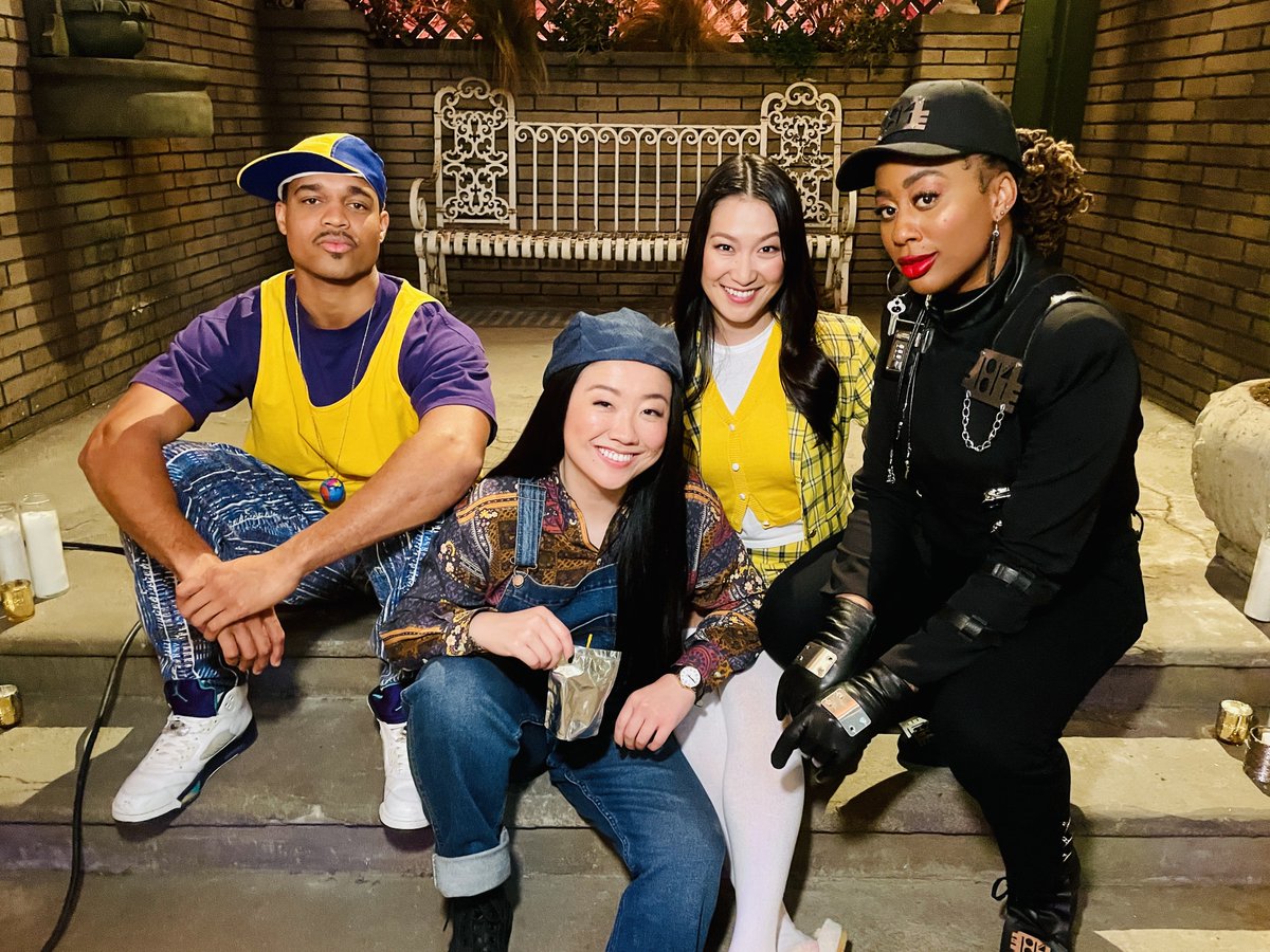 POV: You got invited to a '90s costume party. Who did you dress up as?
_____
Behind the scenes of tonight's episode of #GoodTrouble.