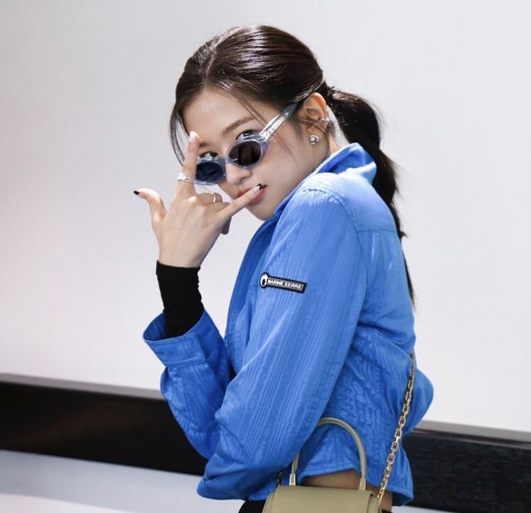 yujinniehour's tweet photo. [♡] #YUJIN #유진 #IVE #아이브 https://t.co/2l7jHjRjGy