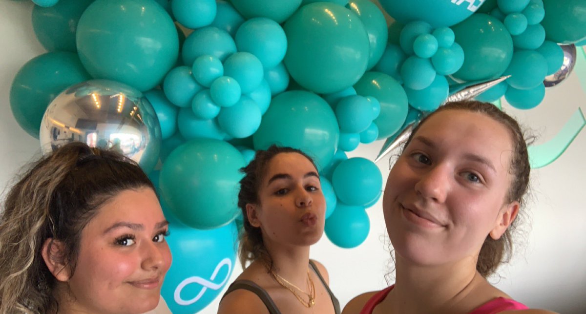 23emmashaw's tweet photo. I tried out RYDE and I really enjoyed the class. The class was so fun with good music and the lights were so cool. 10/10 recommend RYDE in River Oaks #spin #cycling #workout #WednesdayVibe #Motivation https://t.co/PGtQFcsp3c