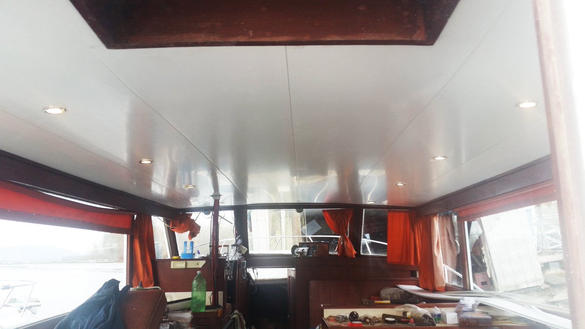 Octaform's tweet image. Octaform on a boat? One of our clients recently saw QuickLiner as the perfect product for the headliner in the cabin.

✔️ Durable 

✔️ Bright

✔️ Mold &amp;amp; moisture resistant

✔️ Easy to install

✔️ Easy to keep clean

#buildittolast #boat #headliner #liner #octaform #panels #pvc