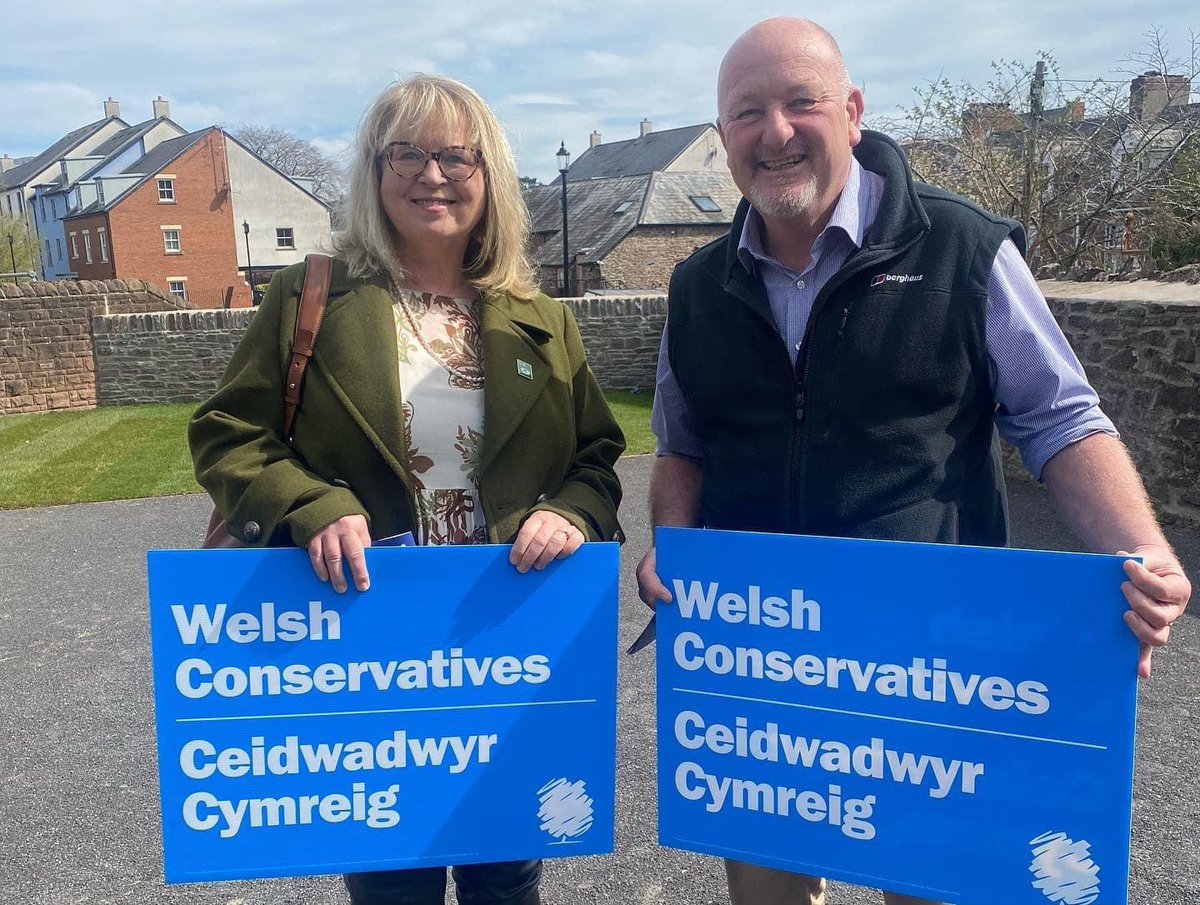 PeterFox61's tweet image. .@Jane4MCC is an extremely hardworking and diligent councillor, who won the Llanelly Hill ward in 2017. In that time, she has built a strong record of standing up for her constituents. 

🗳 #VoteConservative #KeepMonmouthshireBlue