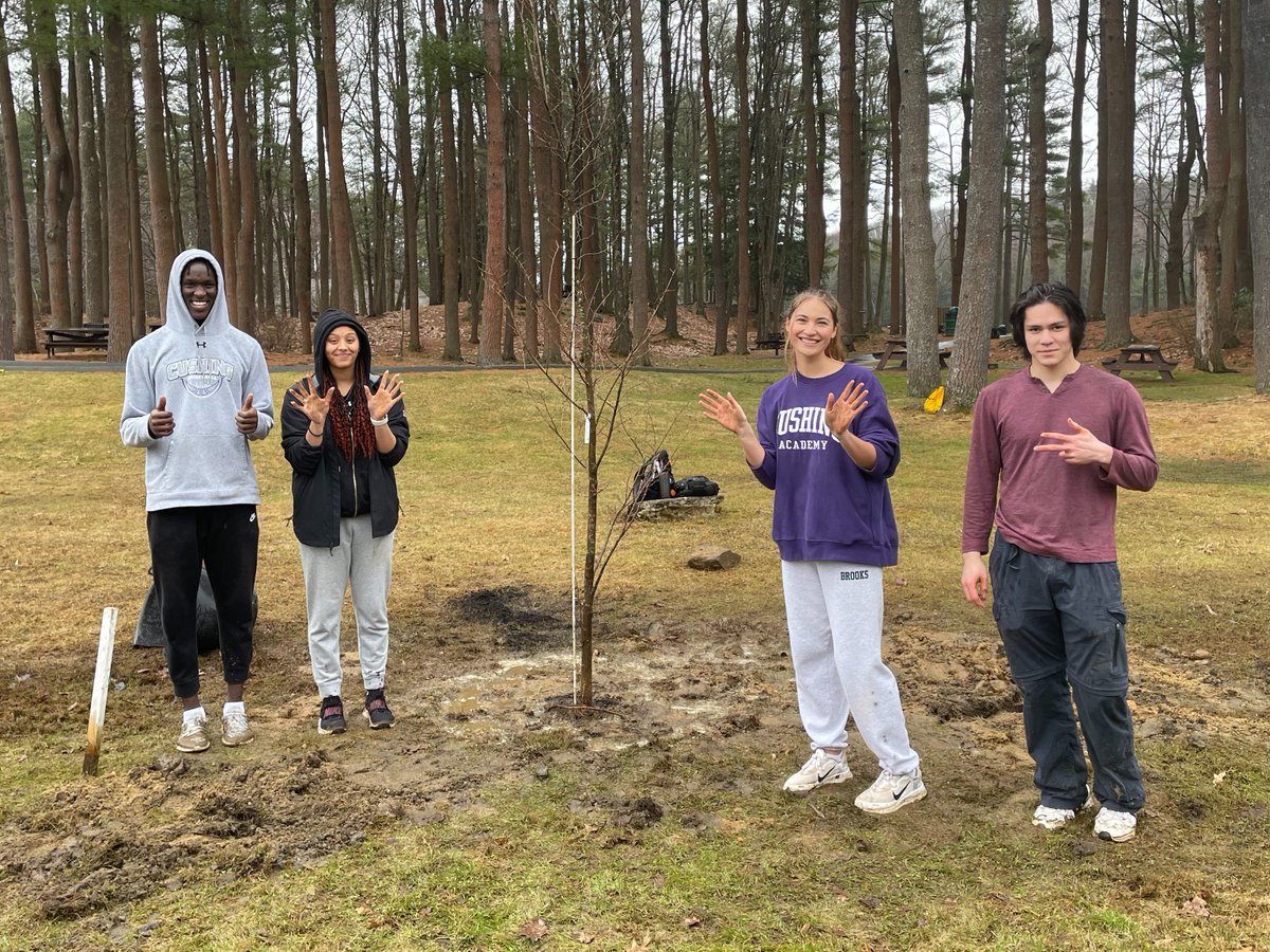 CushingAcademy's tweet photo. #CushingAcademy celebrated our annual day of service in honor of Tony Fisher '69. Students visited various sites tasked with community service and support activities.

View the full "Tony Fisher Day" album here: https://t.co/m8VnVAX8gF

#PoweredByCommunity #TonyFisherDay https://t.co/ZfNkMTDbka
