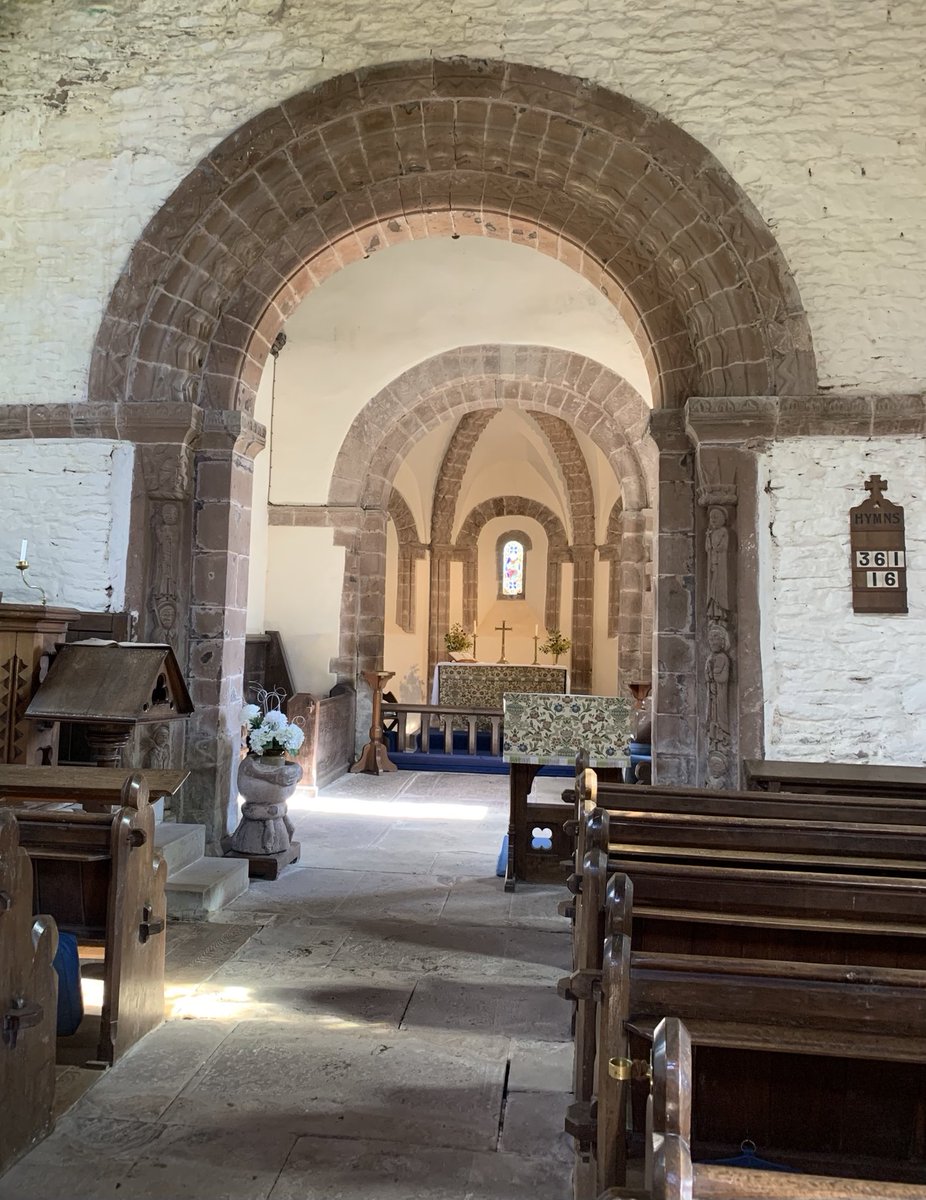 Barb_Drummond's tweet photo. #LightInChurches #Kilpeck https://t.co/1LjmKseNUJ