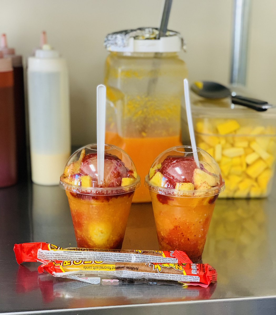 ElParaiso_LA's tweet photo. El famoso “CHAMANGO” de ÉL PARAISO, the OG LA paleteria y nieveria “sirviéndoles desde 1979” ❤️🙏🏼🙏🏼 #raspados #chamango #mango #shavedice https://t.co/HbsXyODaic