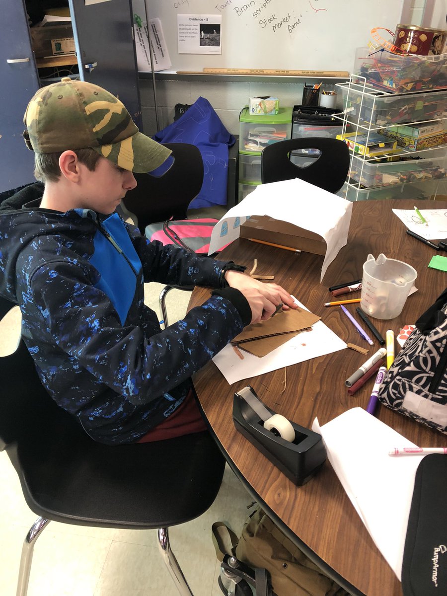 CwebbMrs's tweet photo. Using @cloudstopmotion today for our movies! Ss are loving it! #fmsteach @BethHouf @nbartley6 https://t.co/Rha64rDTfz