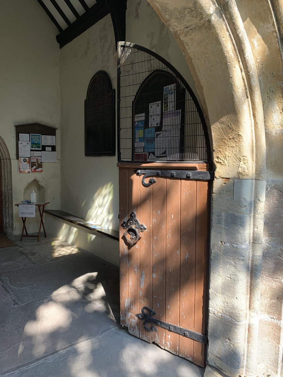 Barb_Drummond's tweet photo. #LightInChurches #KingstonSeymour https://t.co/ygYOFtGWXR