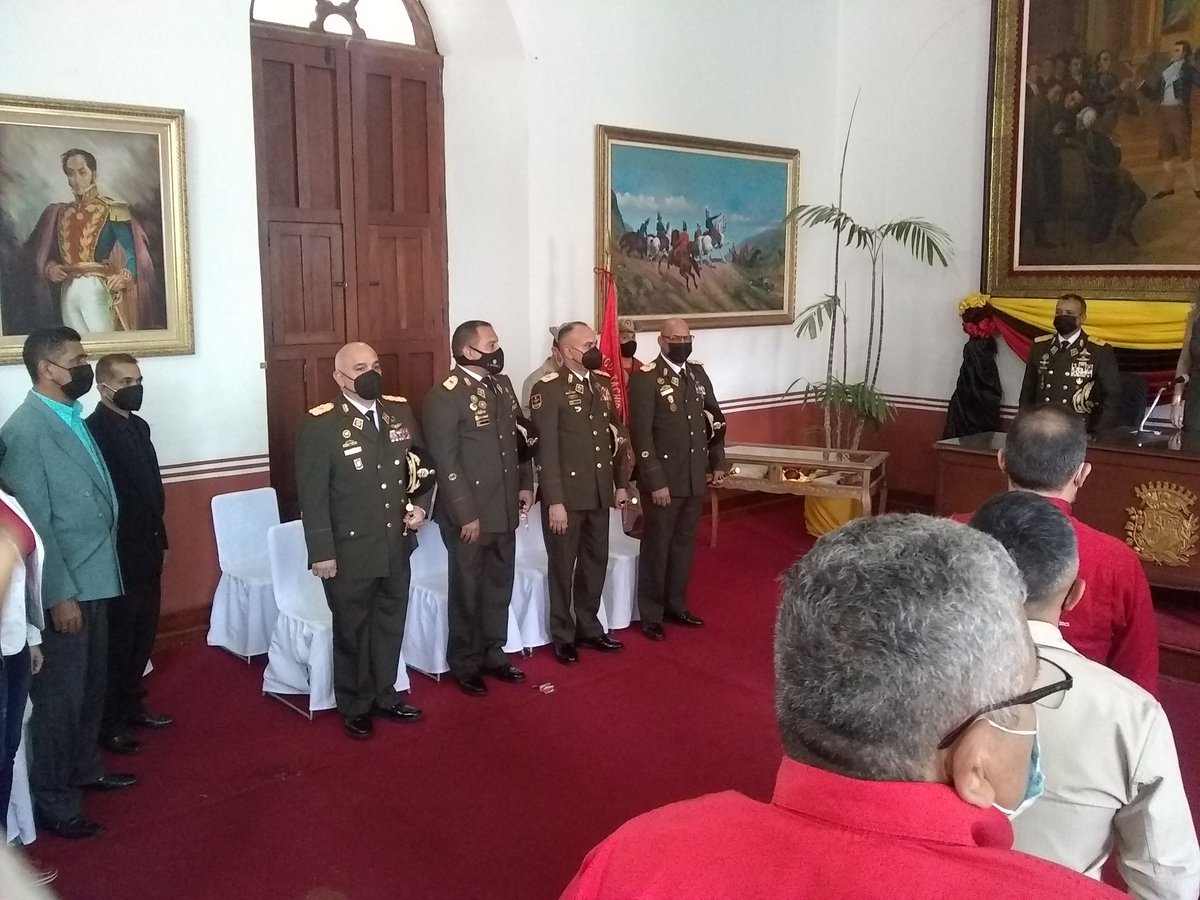 clap4f2's tweet photo. #13ARevoluciona Desde el Salón de Sesiones Ligia Montoya del Palacio de Gobierno del CLET se realizó Sesión Solemne con motivo de Conmemorarse el XX Aniversario del Rescate de la Dignidad Nacional y Día de La Milicia Nacional Bolivariana
#SoyComunicadorClap
#VictoriaPopular https://t.co/bnBMqrr34L