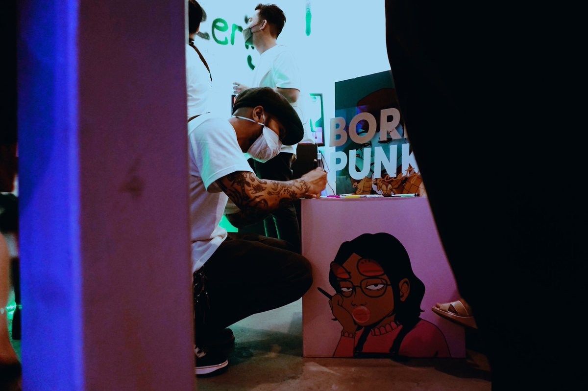 AFPHxNFT's tweet photo. WEN NEXT?? 🚀 
https://t.co/0g9agMp1KT
https://t.co/ZcAWKHJcQY
#afphxnft2022 #artfairphxnft
📸 @Hyperaktib1 https://t.co/CYs502wptl