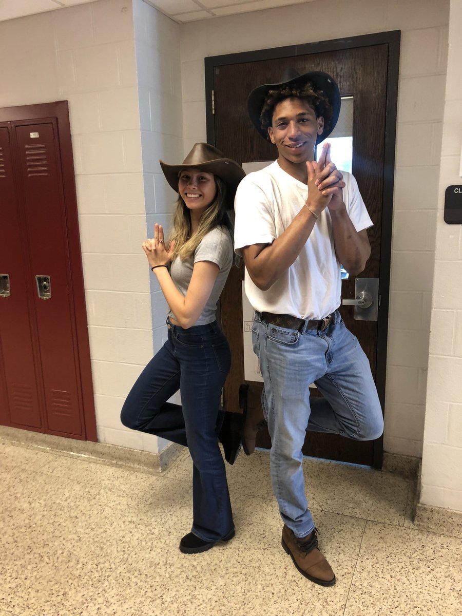 BectonCouncil's tweet photo. Western Wednesday! #spiritweek #wildcatpride #countdowntospringbreak https://t.co/wl1W7eulNy