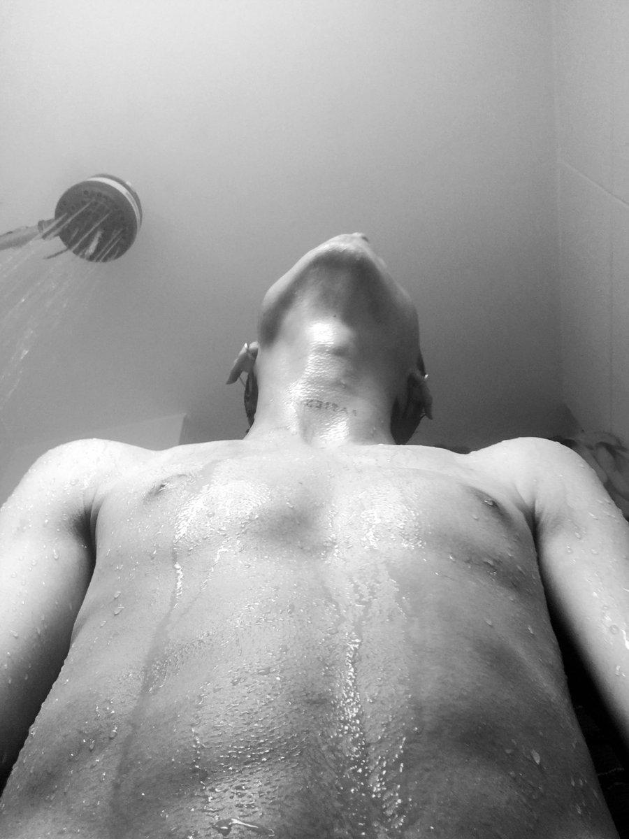 david02579405's tweet photo. Será que subo contendido en twitter? Xd

#contenido #gay #love #happy #model https://t.co/jVPU9DDwO9