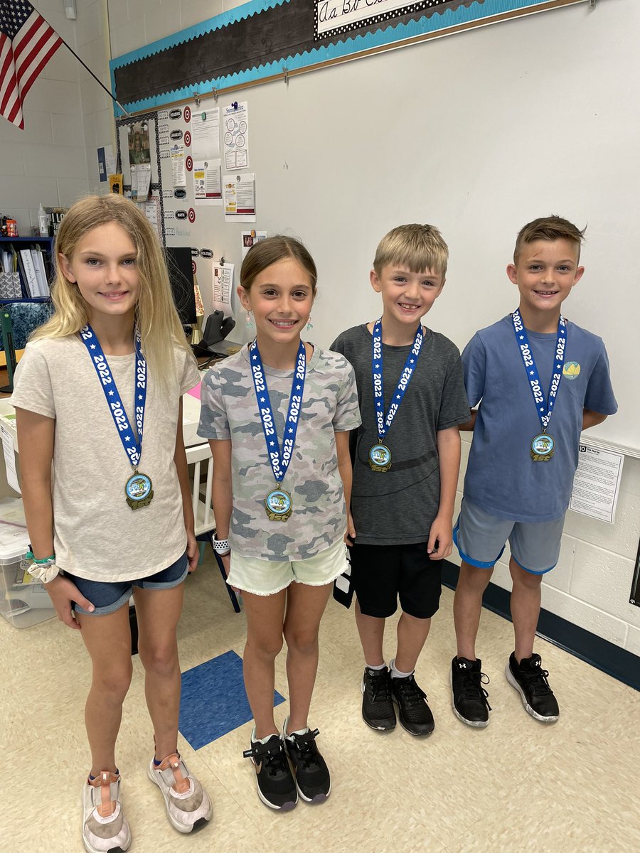 These fabulous 4th graders will be going to the 2021-2022 Dash Mission STEAM competition! So proud of them 🥰