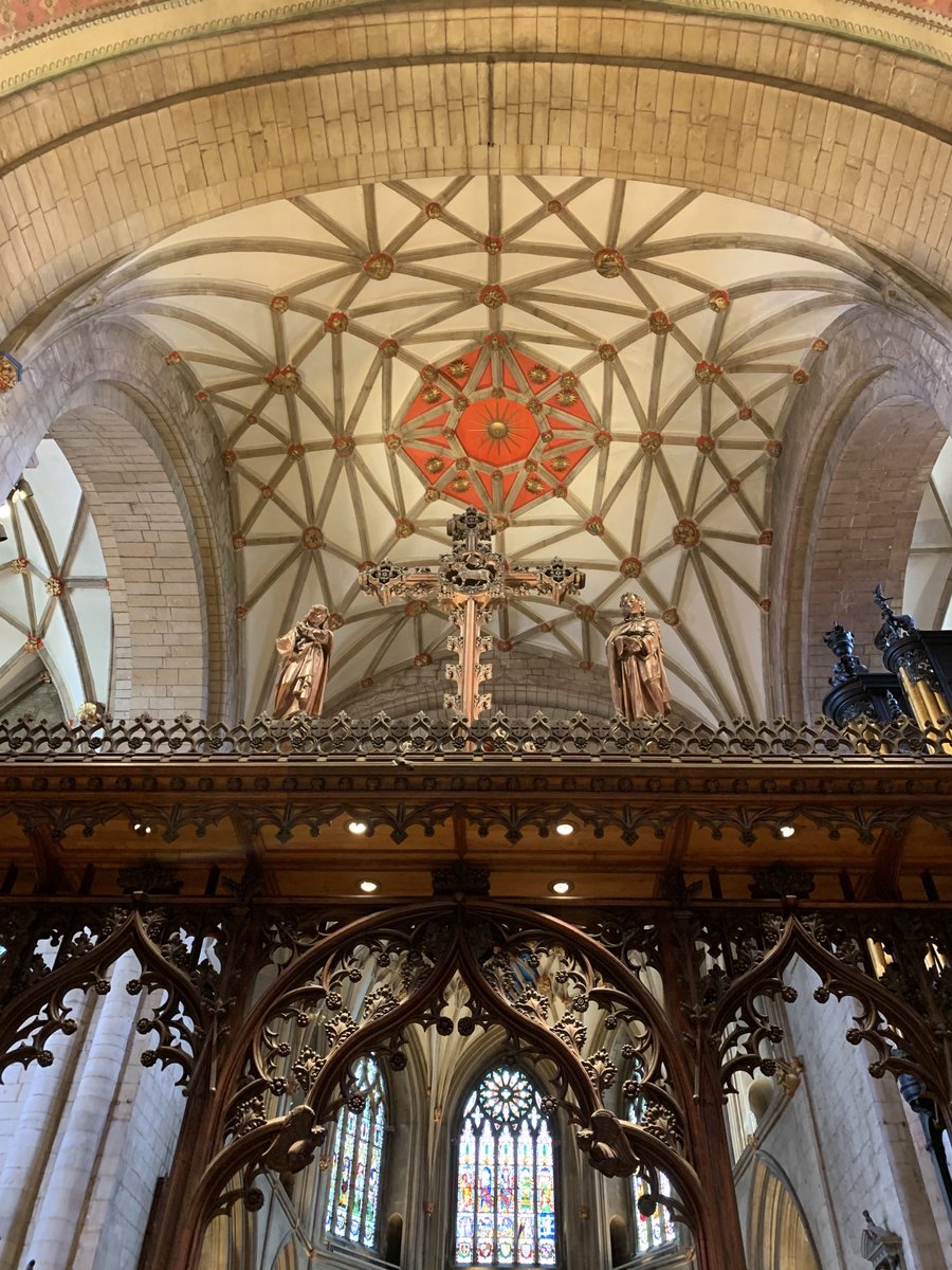 Barb_Drummond's tweet photo. #LightInChurches #TewkesburyAbbey https://t.co/q67mxqanJg