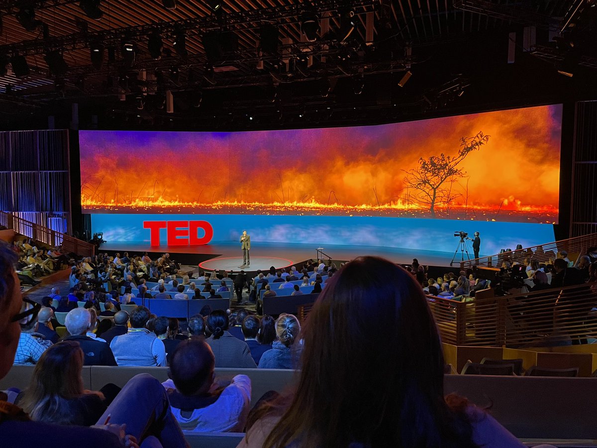 soushiant's tweet photo. Heard #TED2022 by @algore “the Canadian 🇨🇦 tar sands are the dirtiest form of fossil fuels. Harvesting them is the equivalent of heroine junkies who no longer have space left on their arms to shoot up, choosing instead to shoot up between their toes.” Listen up @jkenney 👂 https://t.co/m9mF5NVdzH
