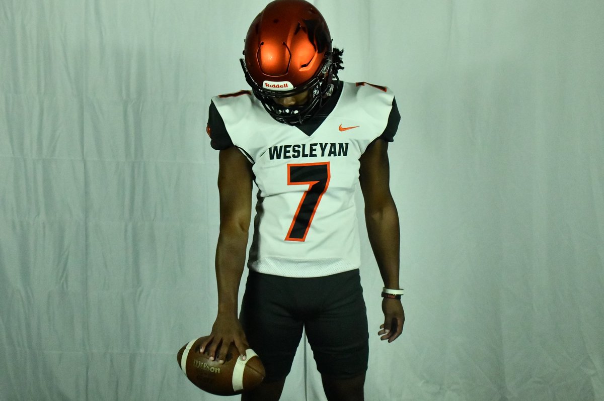 Jordan7Payne's tweet photo. Had a great visit earlier this week! @WVWCFB Thank you for having me!!! @AlwaysM12 @Coach_Allen2018 @Martind_Gator https://t.co/ssqCcFmBxj