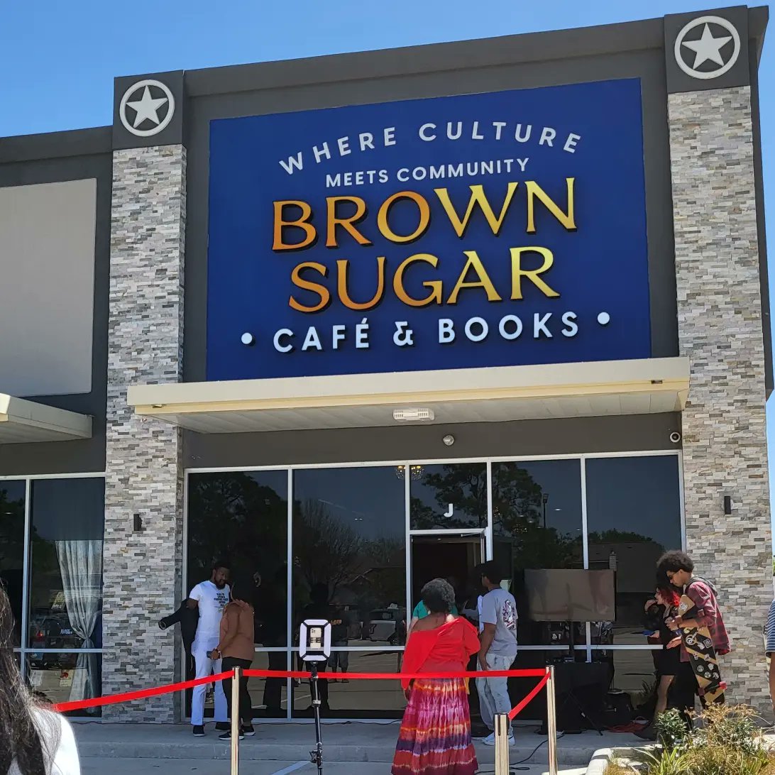 JuggleLearning's tweet photo. You may now purchase our Read, Write, & Wipe Phonics cards at the beautiful new Brown Sugar Cafe & Books store in Katy, TX!
#jugglelearning #bookstore #literacyeducation #bookstore #houstontx #houstonbookclub #grandopening #booklover https://t.co/TYK9O5O8sr