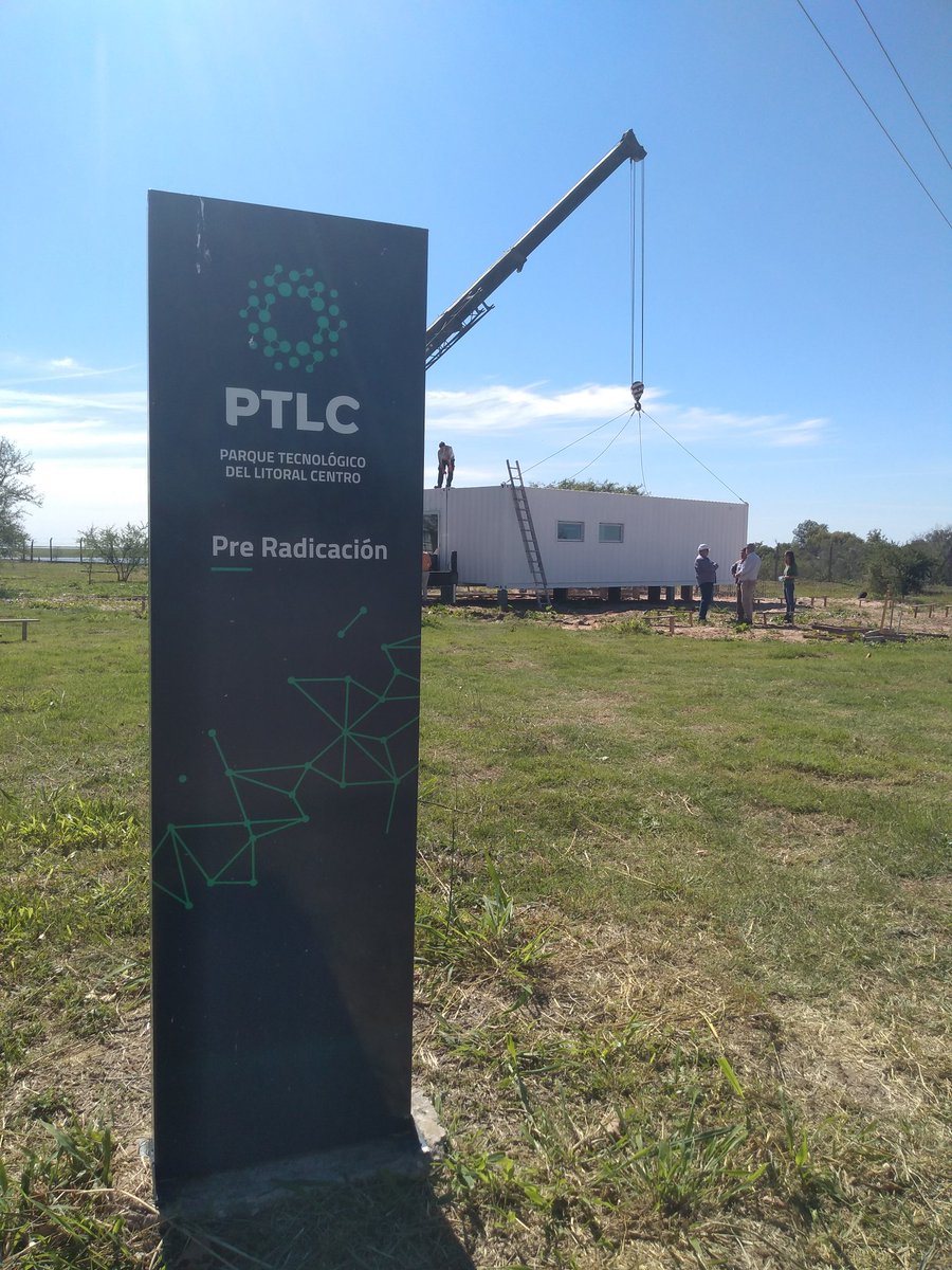 PTLCSAPEM's tweet photo. #ptlc
📢Llegaron los contenedores para avanzar en proyecto de pre-radicacion de espacio modular flexible para la generación de #EBT 💪🏼
📢 Un paso más en la ejecución del proyecto de mesada común para emprendimientos biotecnologicos 💪🏼 https://t.co/KJ3fiJhvig