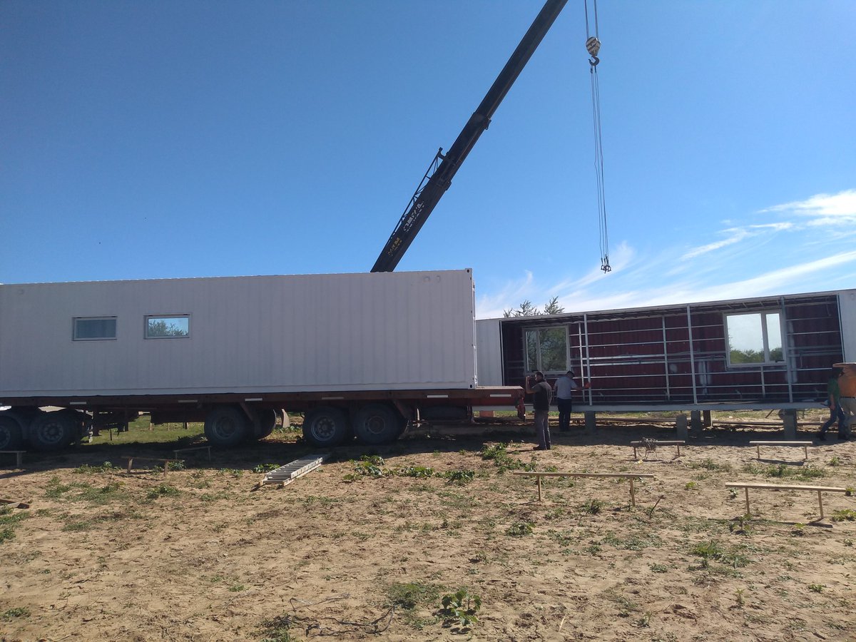 PTLCSAPEM's tweet photo. #ptlc
📢Llegaron los contenedores para avanzar en proyecto de pre-radicacion de espacio modular flexible para la generación de #EBT 💪🏼
📢 Un paso más en la ejecución del proyecto de mesada común para emprendimientos biotecnologicos 💪🏼 https://t.co/KJ3fiJhvig