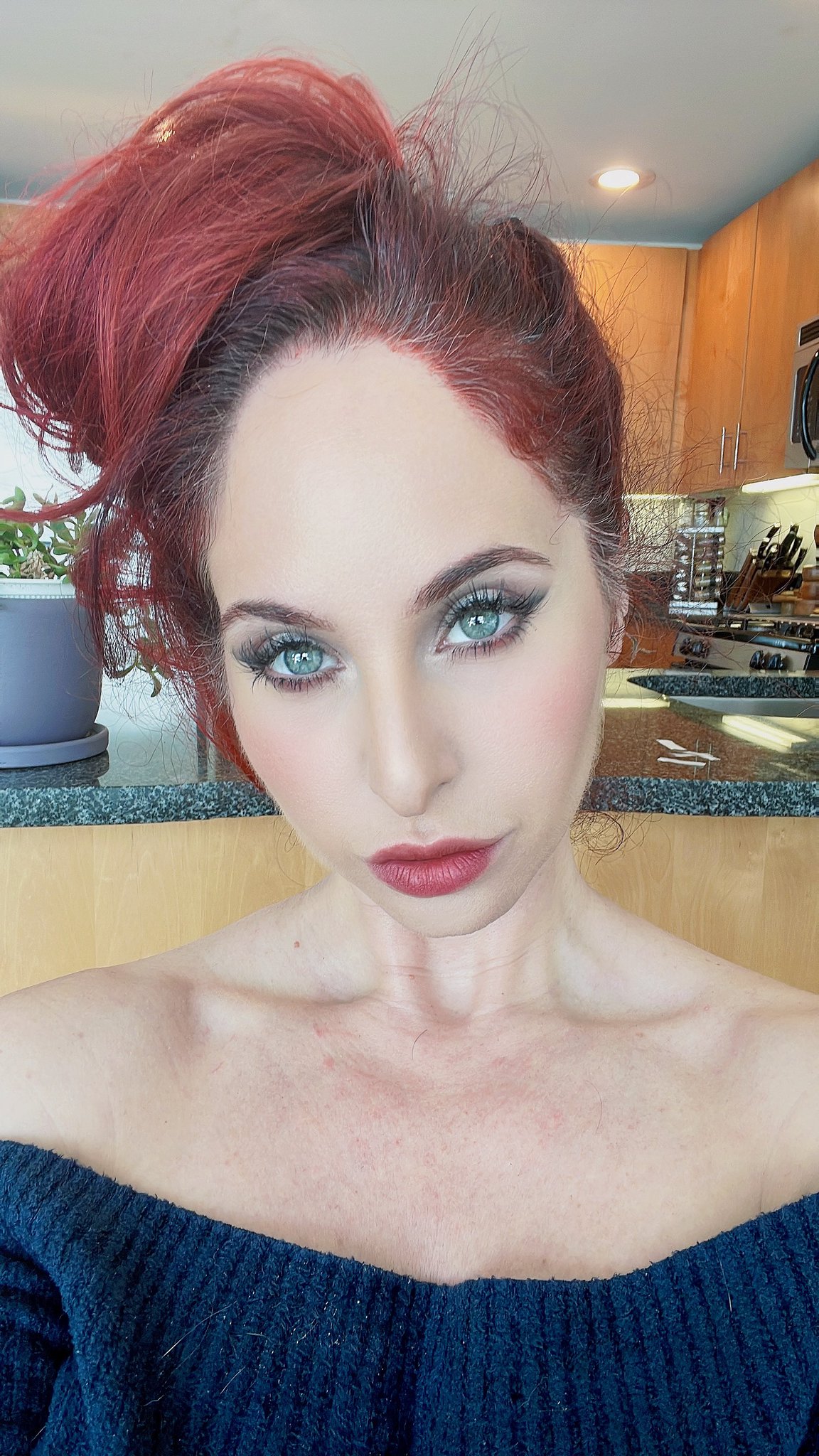 TW Pornstars - Domina Andrea Rosu: ATL 4/26, MIA 4/27-30. Twitter