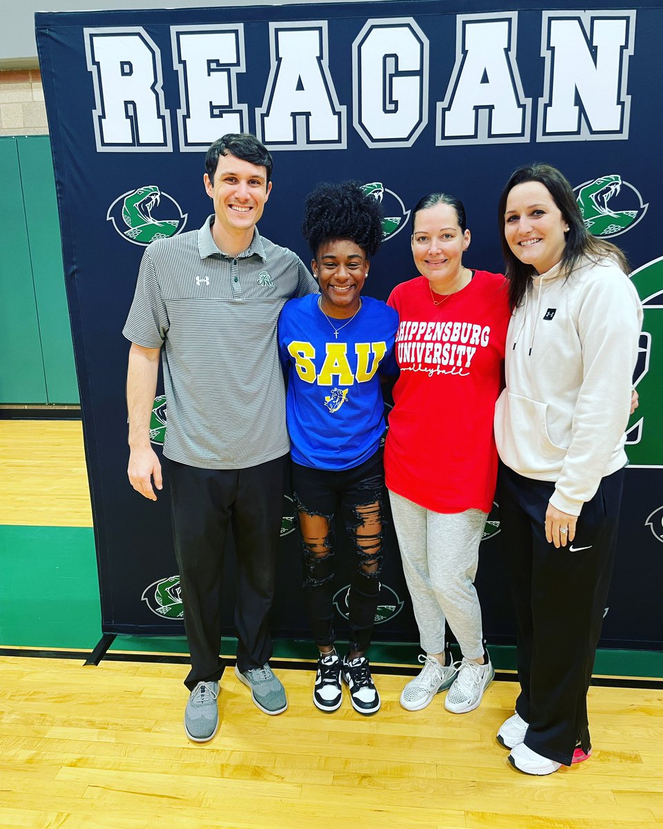 🚨🚨🚨
Congrats to Kelsie Hawkins! We are so proud of her signing with Southern Arkansas University 🐴🏀
#RideWithUs 

<a href="/Rattlersports/">Rattler Sports</a> <a href="/ACH_GBB/">Alamo City Hoops GBB</a> <a href="/TXHSGBB/">#TXHSGBB—TXHSGBB.com</a> <a href="/Kelsie3Hawkins/">Kelsie Hawkins</a> @SAUWBasketball