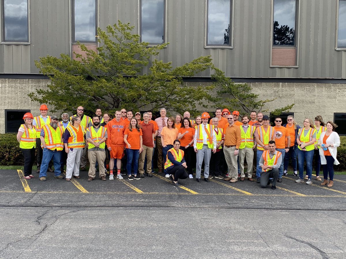 Today we wear orange to remind our community on the importance of #WorkZoneSafety.

When you see cones, that is your reminder to:

🚗 Slow down
⚠️ Pay attention
➡️ Move over if you can

Doing this will keep yourself and our crews safe!

#Orange4Safety #GoOrangeDay