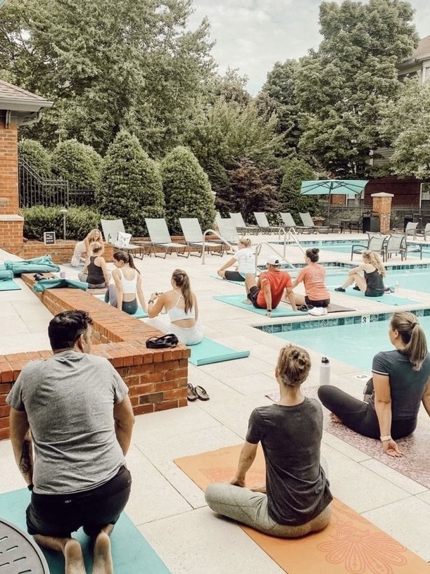 ValetLiving's tweet photo. The Grove Apartments community in Nashville, Tennessee, is enjoying their weekly group Torch Fitness by Valet Living classes like poolside yoga! 🧘 Our trained instructors love encouraging residents to stay motivated to reach their fitness and wellness goals. #SettingTheStandard https://t.co/ywglMoQzFj