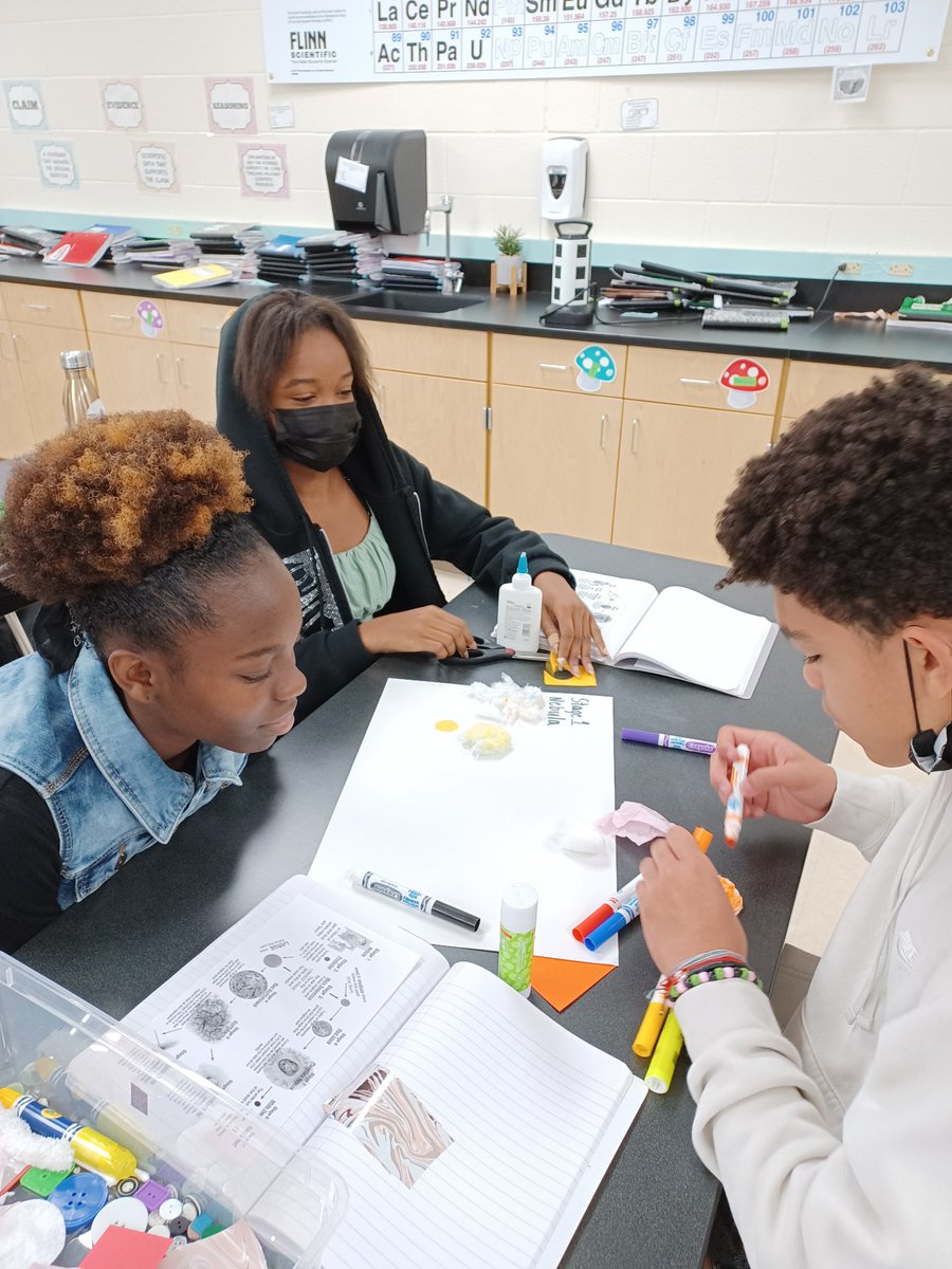 Mrs. Ramirez tweet media