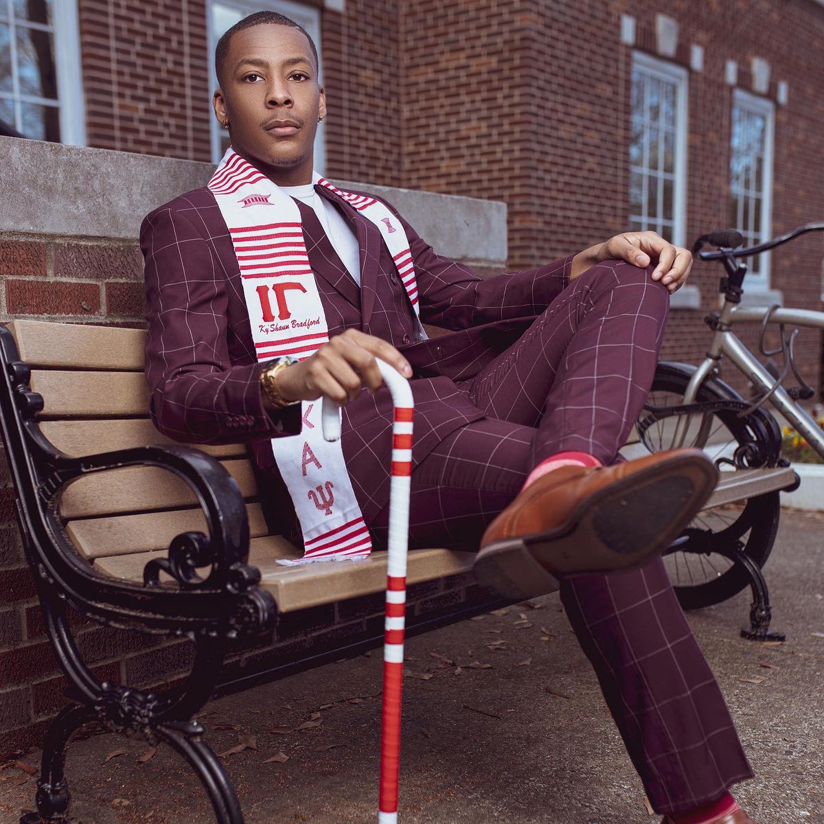 Kyshaunbradford's tweet photo. “When all our student days are done”🎓 https://t.co/1MJoagILWX