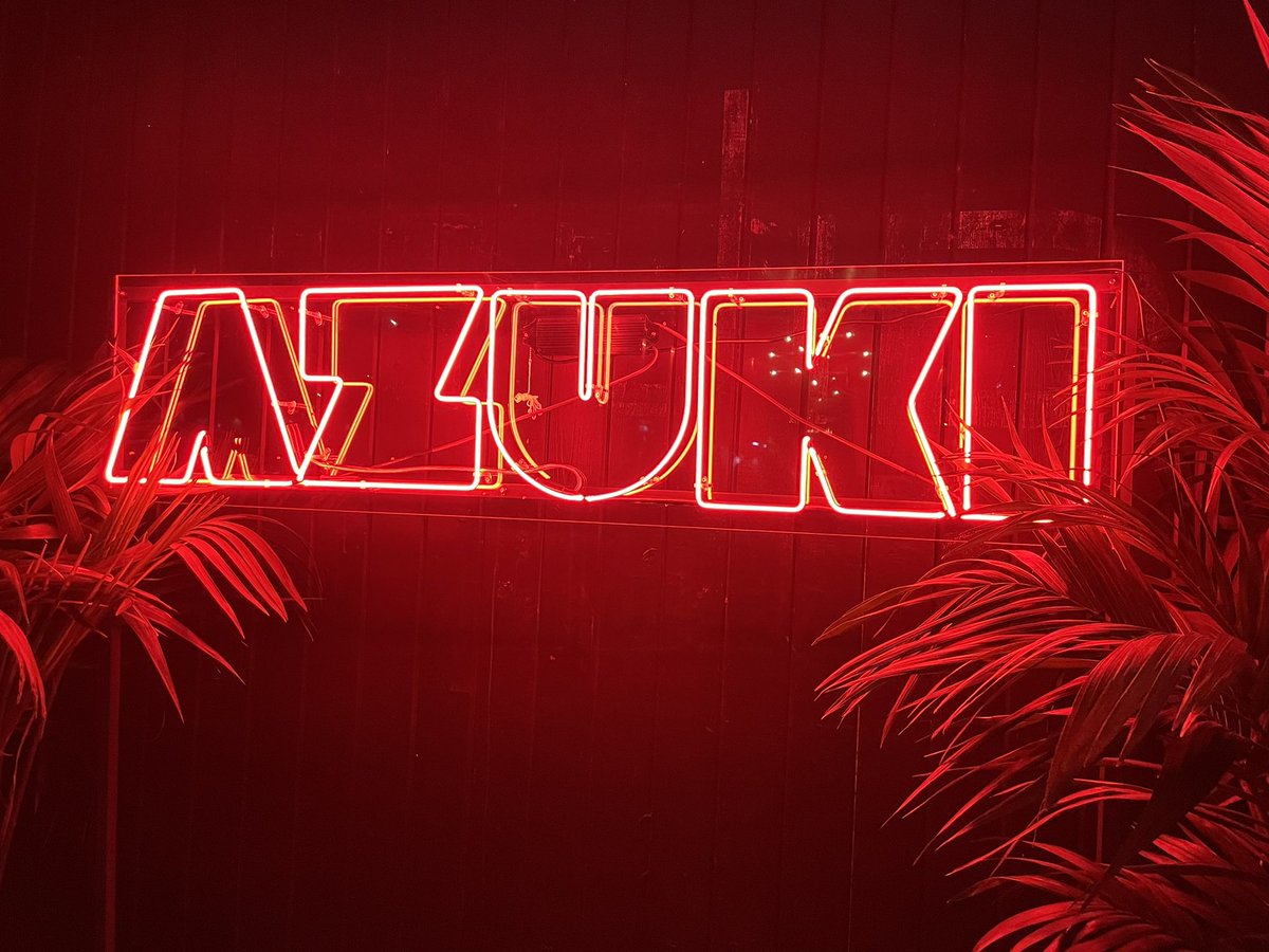 So dope to see this picture I took at the <a href="/AzukiOfficial/">Azuki</a> 
#nftla party, and shared in the Garden, making rounds and being used as banners. 

#AzukiZen #azuki #beanfollowbean #ikz #bobu