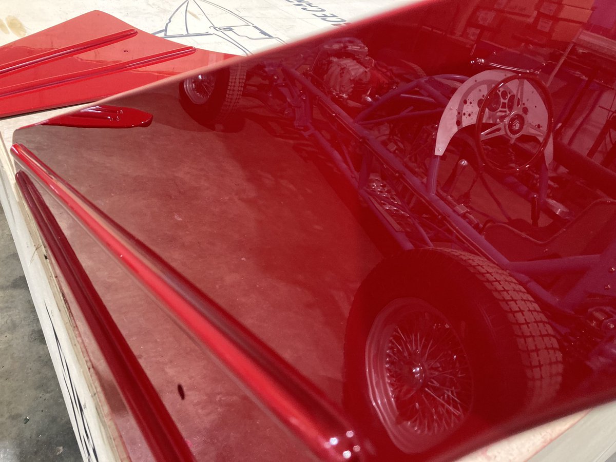 classiccarguru1's tweet photo. I know it’s only a mudguard but this evening, after work I have mostly been flatting &amp; polishing the fresh paintwork on the #Tipo184 #Batwings I’ve #Imagineered earlier to within an inch of their lives 😎 https://t.co/3duXkFi1aC