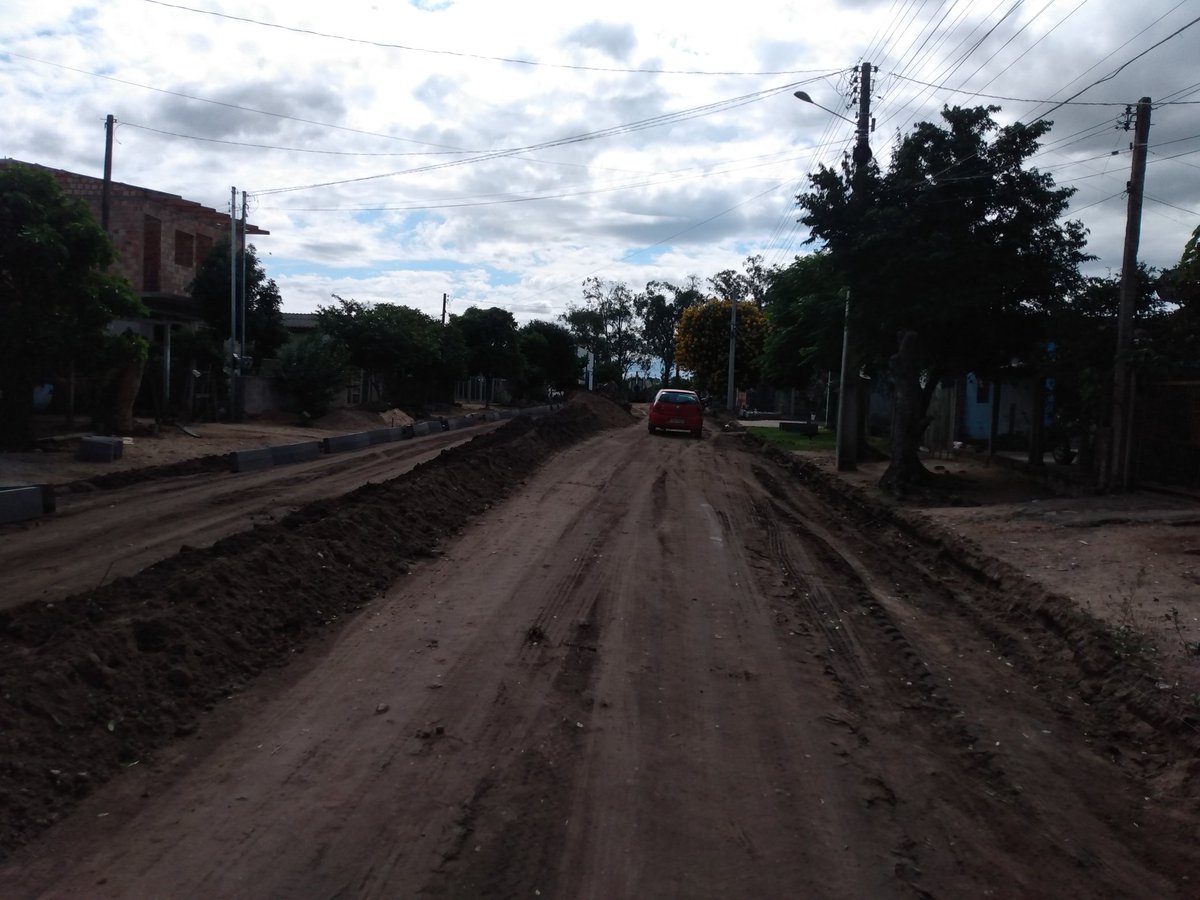 Suave meus lindos, nem seu se eu gravo hoje, a rua tá em obras