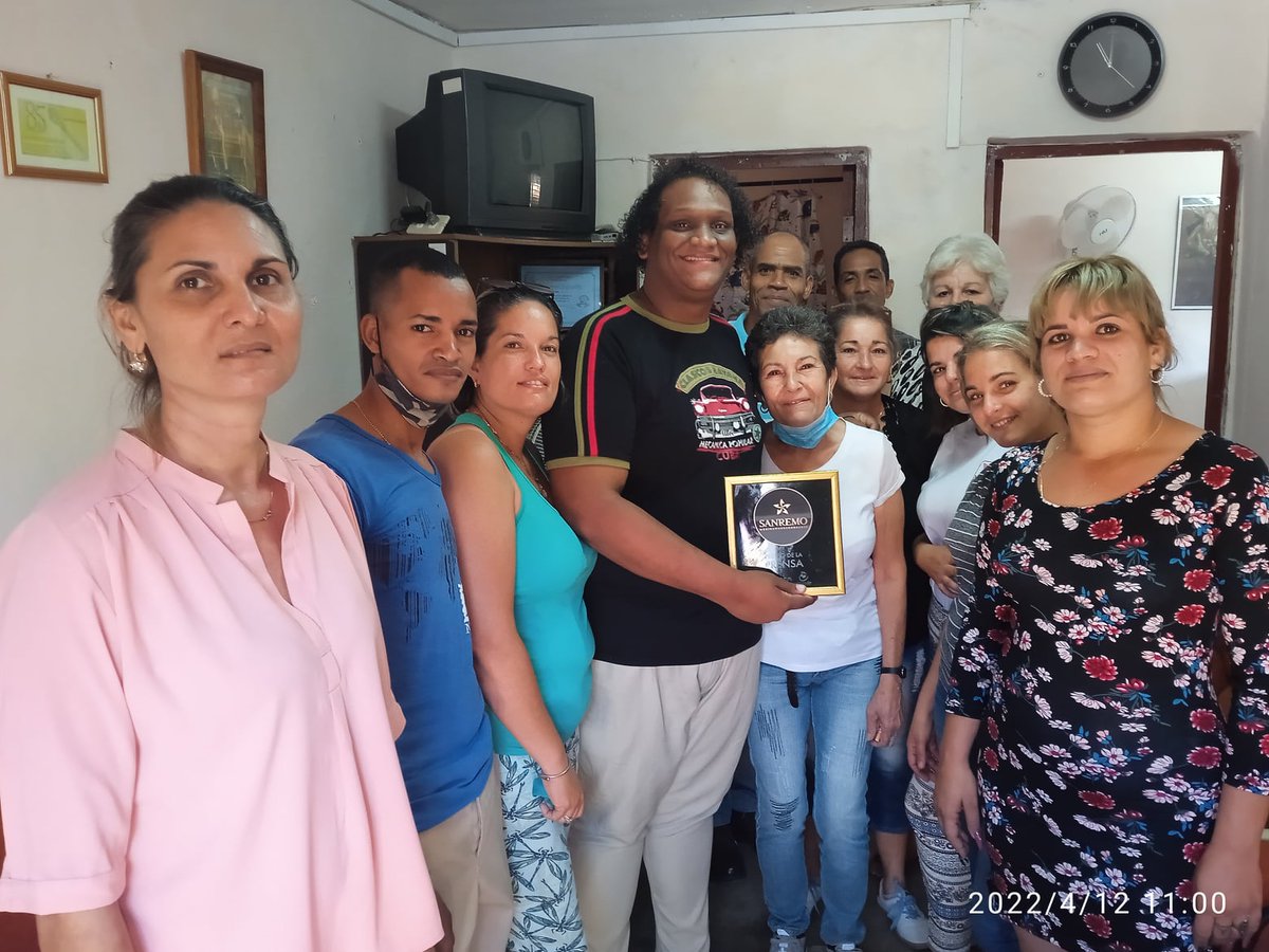 Con tremendo regocijo recibieron a Aníbal Ramos, merecido ganador del Premio de la Prensa en el pasado Festival #SanRemoCuba, sus compañeros de AguadaRadio. Una vez más Felicidades Aníbal!!!!
#CulturaCienfuegos
#AníbalRamos
#AguadaRadio
#Sanremo2022